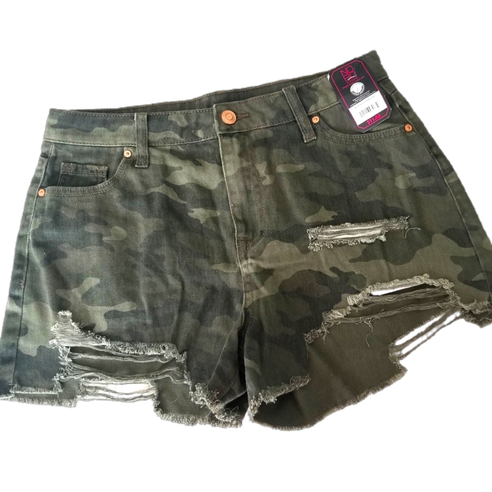 No Boundaries Womens Green Camo High Rise‎ Shorts